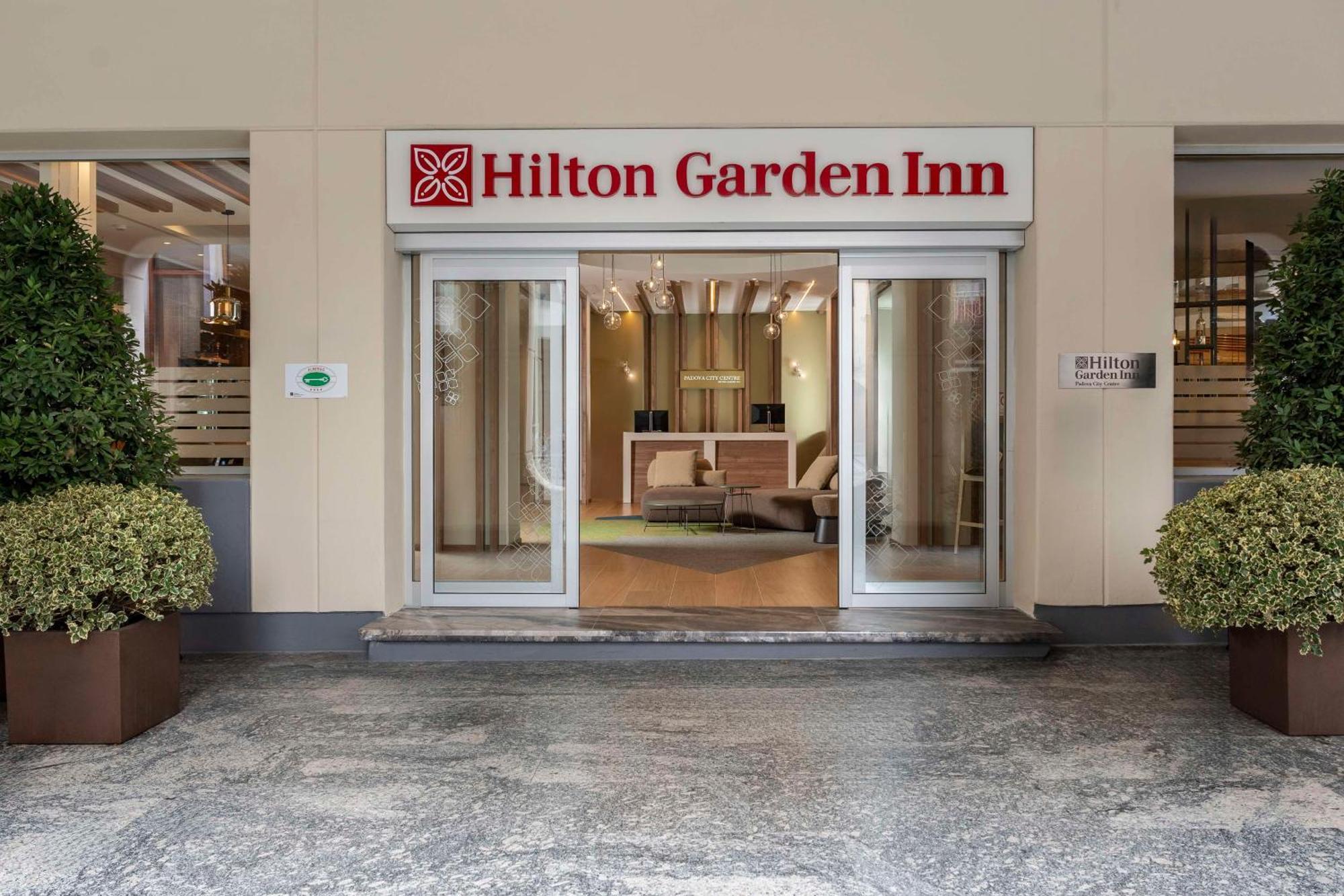 Hilton Garden Inn Padova City Centre Esterno foto